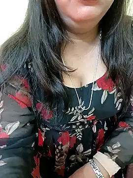 Snapshot of Simran-Kudi chatting on January 2025 04:31:02 AM Simran-Kudi online show from January 2025 04:31:02 AM