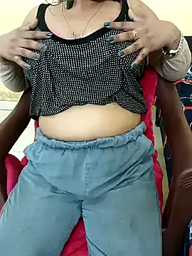 Snapshot of Simran-Kudi chatting on January 2025 07:32:01 AM Simran-Kudi online show from January 2025 07:32:01 AM