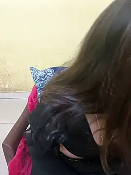 Snapshot of Simran-Kudi chatting on February 2025 04:46:01 AM Simran-Kudi online show from February 2025 04:46:01 AM