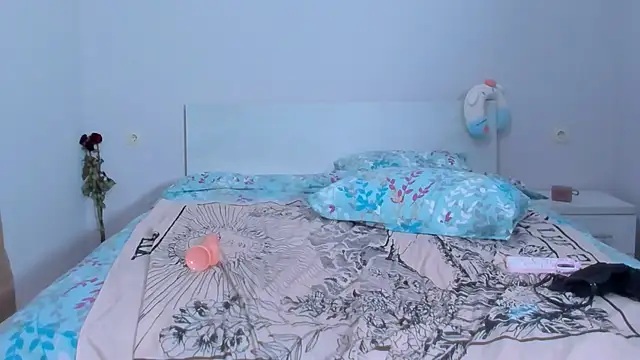 Snapshot of Shadow_Strik chatting on December 2024 03:55:02 PM Shadow Strik online show from December 2024 03:55:02 PM