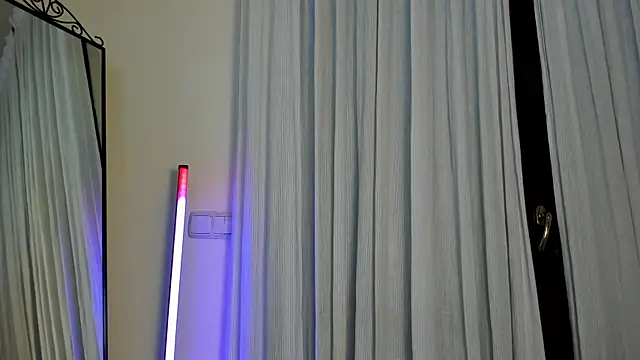 Snapshot of LunaMystyque chatting on February 2025 05:14:01 PM LunaMystyque online show from February 2025 05:14:01 PM