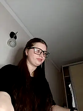 kila lo online show from February 2025 03:39:02 PM