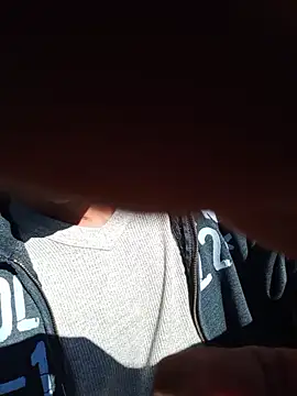 Snapshot of MrTamburine22 chatting on November 2025 02:05:02 PM MrTamburine22 online show from November 2025 02:05:02 PM