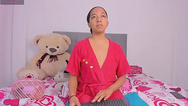 NAHOMI MILLER online show from January 2025 10:13:01 PM