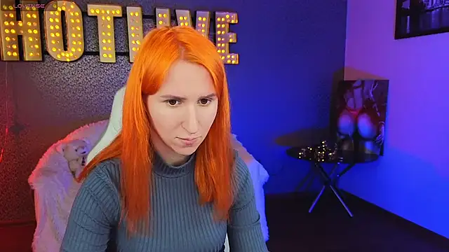 Snapshot of AliceBYKiss chatting on February 2025 12:14:02 PM AliceBYKiss online show from February 2025 12:14:02 PM