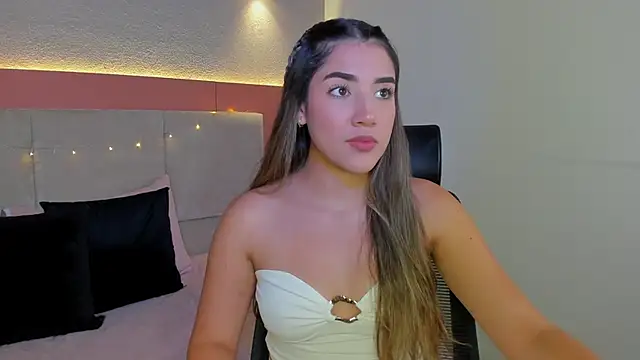 AniiRose online show from November 2025 01:07:02 AM