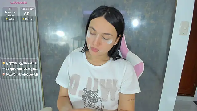 lana boomer online show from April 2026 01:04:02 PM