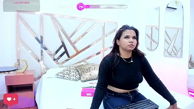 Carolina Evanss online show from March 2025 03:44:02 AM