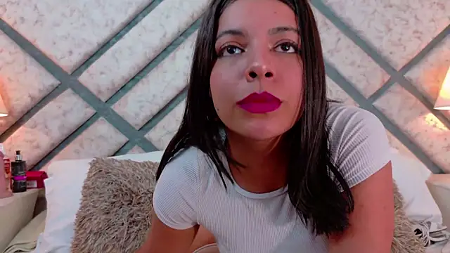 Snapshot of Alice_Foster_ chatting on March 2025 07:44:02 PM Alice Foster online show from March 2025 07:44:02 PM