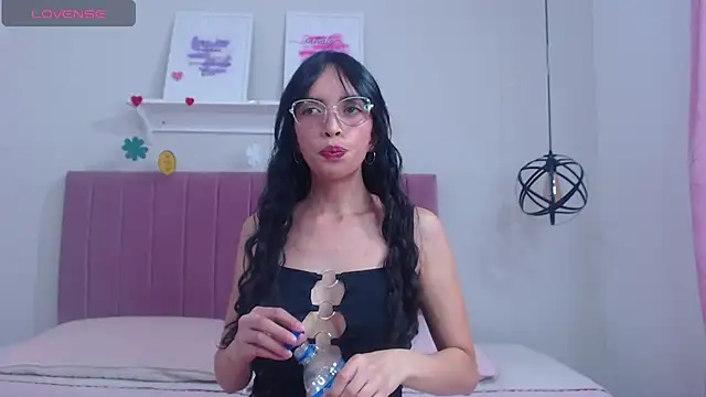 Snapshot of dholcee chatting on March 2025 03:42:01 PM dholcee online show from March 2025 03:42:01 PM