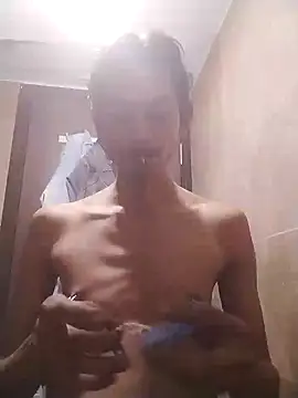 jenilmax online show from December 2024 04:51:02 PM