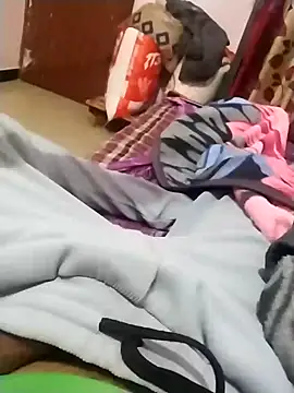 PracticalGum40 online show from December 2024 07:10:01 PM