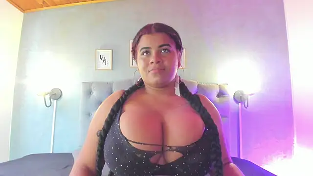 MeridaLane online show from September 2025 07:03:02 PM