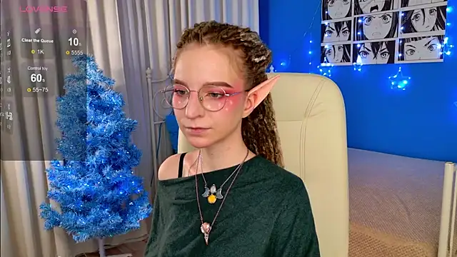 Snapshot of VioletShine chatting on December 2025 08:33:01 AM VioletShine online show from December 2025 08:33:01 AM