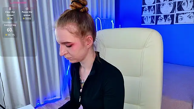 Snapshot of VioletShine chatting on February 2026 01:49:02 PM VioletShine online show from February 2026 01:49:02 PM