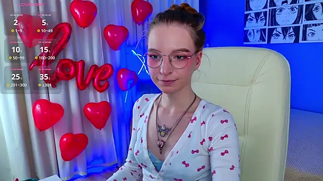 Snapshot of VioletShine chatting on February 2026 12:54:01 PM VioletShine online show from February 2026 12:54:01 PM