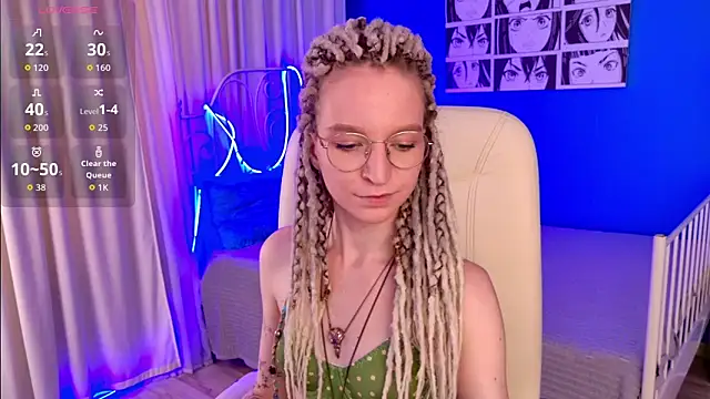 Snapshot of VioletShine chatting on July 2026 01:09:01 PM VioletShine online show from July 2026 01:09:01 PM