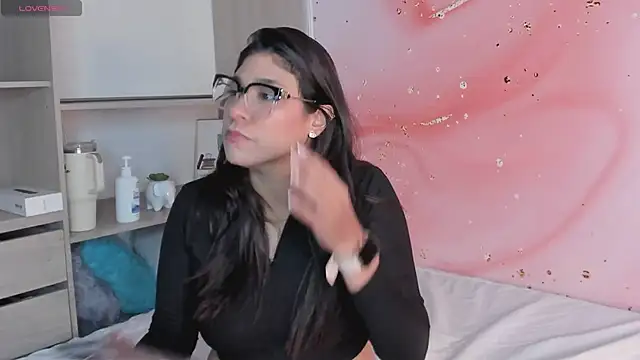 Jonness Isa  online show from April 2026 01:07:01 PM