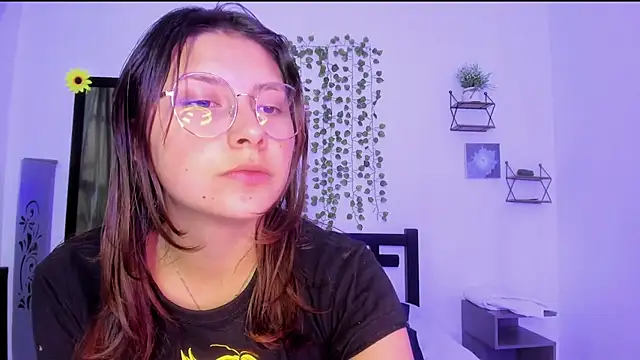 Noellesable online show from December 2024 04:09:02 PM