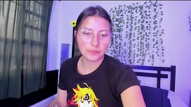 Noellesable online show from December 2024 07:33:01 PM