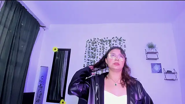 Noellesable online show from January 2025 05:26:02 PM