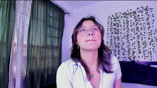 Noellesable online show from January 2025 05:37:01 PM