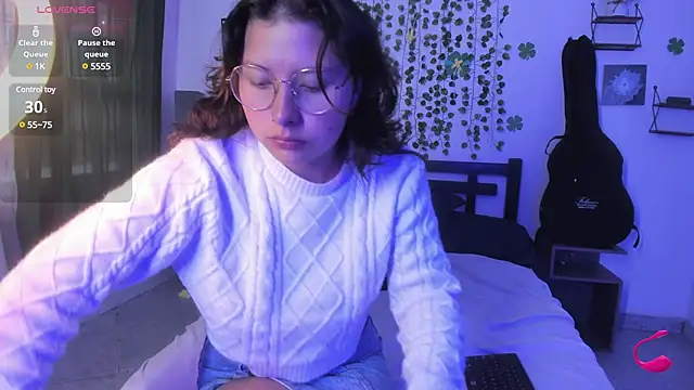 Noellesable online show from March 2025 05:36:01 PM