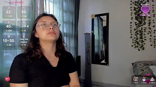 Noellesable online show from October 2025 05:24:02 PM