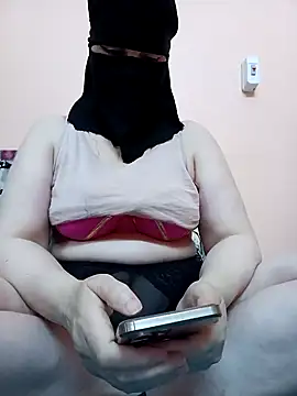 Snapshot of big_yoyo chatting on January 2025 10:02:01 PM big yoyo online show from January 2025 10:02:01 PM