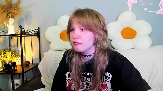 EvaStevs online show from February 2025 08:22:01 PM