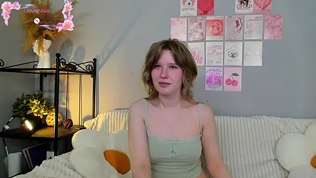 EvaStevs online show from March 2025 05:48:02 PM