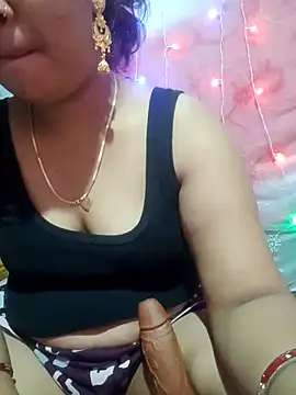 Super-Couple online show from November 2025 12:32:01 AM