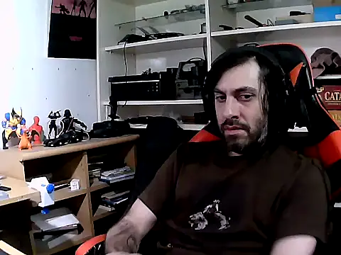 Snapshot of johnwood88 chatting on November 2025 05:39:02 AM johnwood88 online show from November 2025 05:39:02 AM