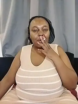 Snapshot of CHERRYYUMMY chatting on October 2025 08:57:02 AM CHERRYYUMMY online show from October 2025 08:57:02 AM