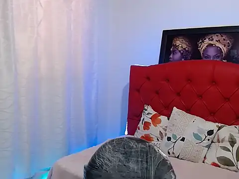 Snapshot of MISSANDRE4 chatting on January 2025 05:06:01 PM MISSANDRE4 online show from January 2025 05:06:01 PM