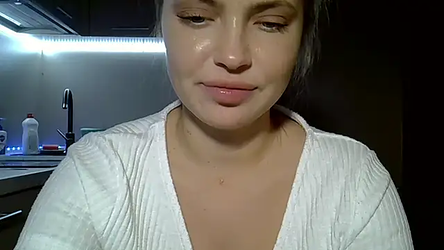 Snapshot of Lucky_Anna chatting on November 2025 04:07:01 PM Lucky Anna online show from November 2025 04:07:01 PM