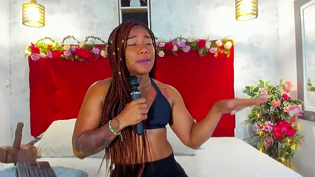 SilvannaFit online show from November 2025 12:15:02 PM