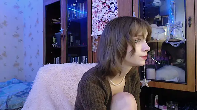 Snapshot of cloudgirrl chatting on January 2025 09:22:01 PM cloudgirrl online show from January 2025 09:22:01 PM