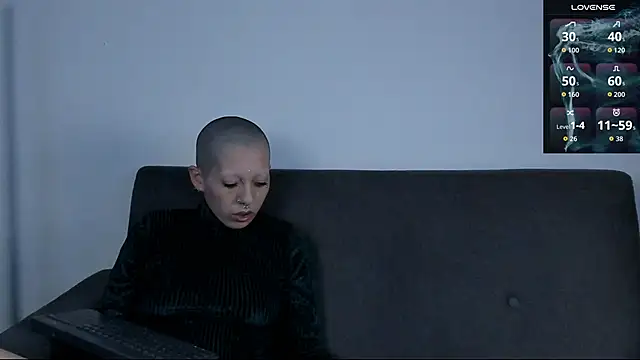 Snapshot of lnxmst chatting on December 2025 10:29:02 PM lnxmst online show from December 2025 10:29:02 PM