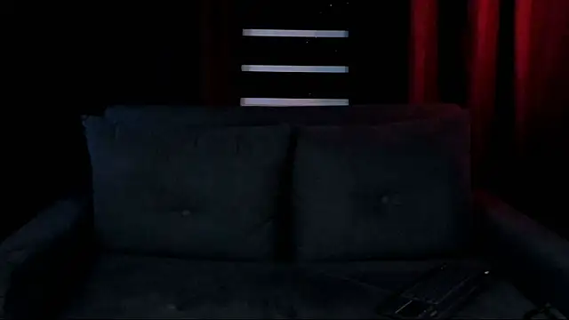 lnxmst online show from December 2025 11:01:02 PM