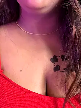 wildestcouplee online show from December 2025 06:48:01 PM