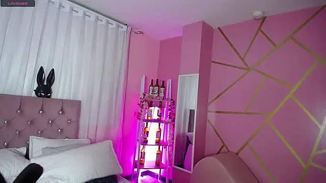 Snapshot of frreeya chatting on January 2025 12:18:01 AM frreeya online show from January 2025 12:18:01 AM