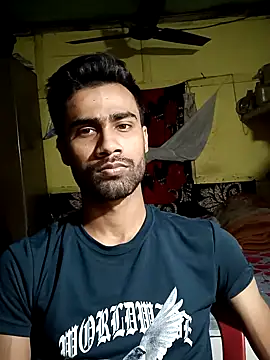 Snapshot of Skinny_Bigass_23 chatting on March 2025 06:30:01 PM Skinny Bigass 23 online show from March 2025 06:30:01 PM