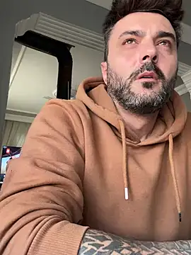 hot man eray online show from February 2025 01:09:02 PM