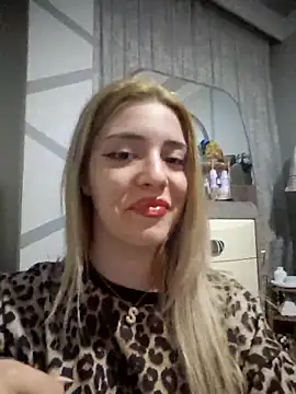 SUSELLAM1 online show from February 2025 07:48:02 PM