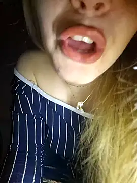 SUSELLAM1 online show from February 2026 11:21:02 PM