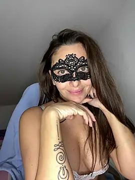 Snapshot of LeMagique- chatting on December 2024 08:57:02 PM LeMagique- online show from December 2024 08:57:02 PM