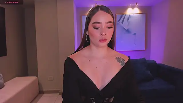 Snapshot of AlinaKravitz chatting on March 2025 11:31:01 AM AlinaKravitz online show from March 2025 11:31:01 AM