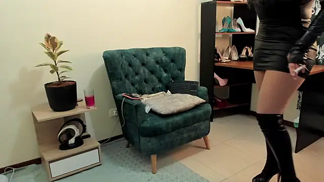 baker ella online show from February 2025 12:09:01 AM