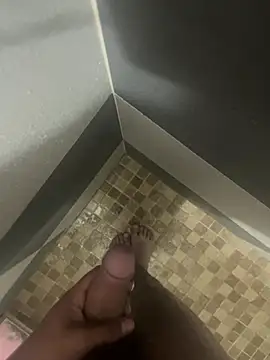 Snapshot of mylovetr1 chatting on December 2024 05:40:02 AM mylovetr1 online show from December 2024 05:40:02 AM